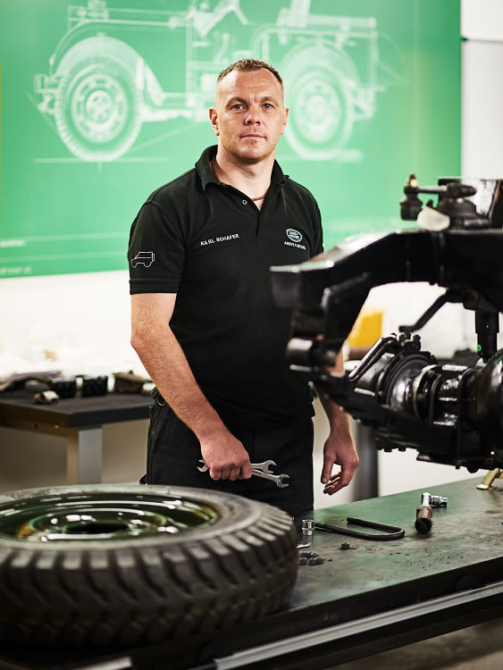 stories Land Rover, Reborn photography