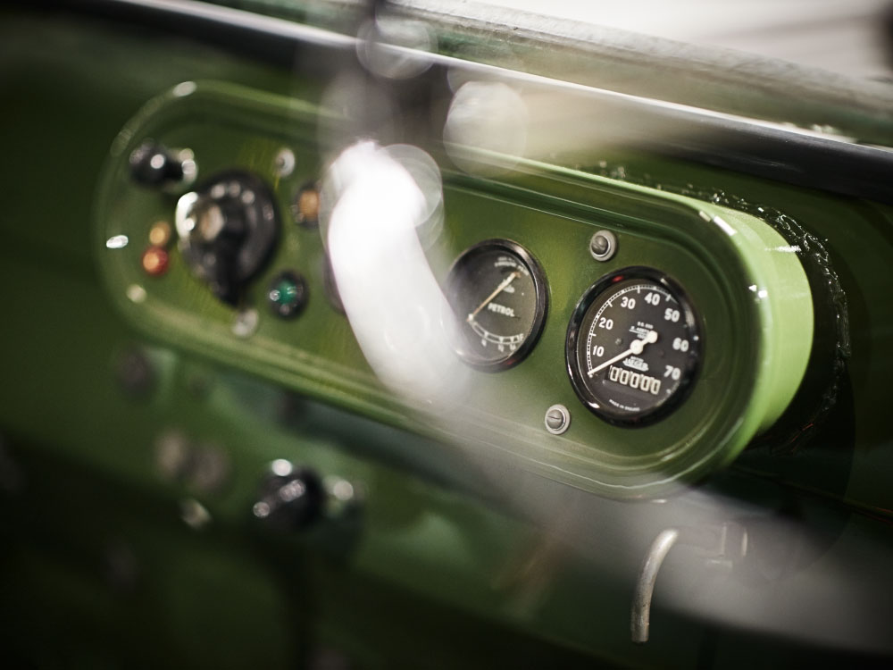 stories Land Rover, Reborn photography