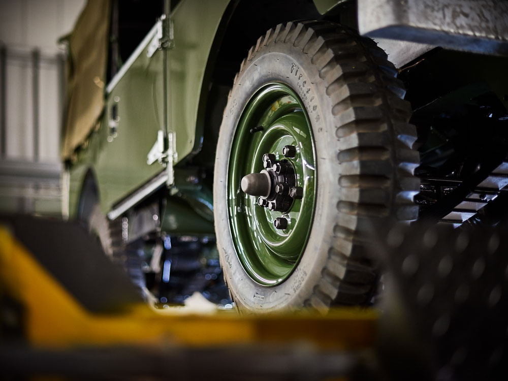 stories Land Rover, Reborn photography