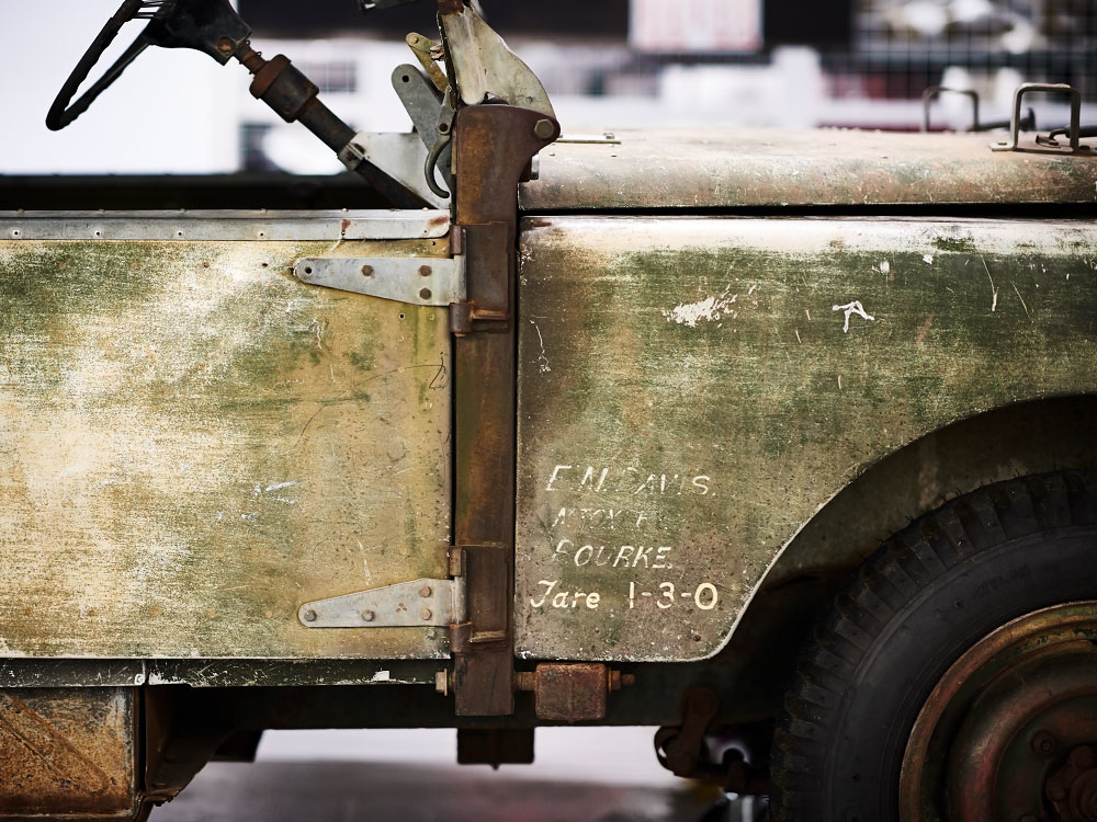 stories Land Rover, Reborn photography